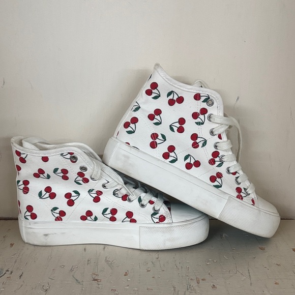 American Eagle Outfitters White Cherry Print Sneakers size 6. - Picture 2 of 7